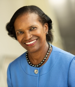 Headshot of Brenda Mallory ’83