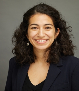 Portrait of Metzli Mejia ’25