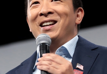 Andrew Yang '99