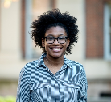 Headshot of Ashley Taylor ’21