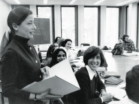 Image of Ruth Bader Ginsburg ’59 teaching in a Columbia Law classroom