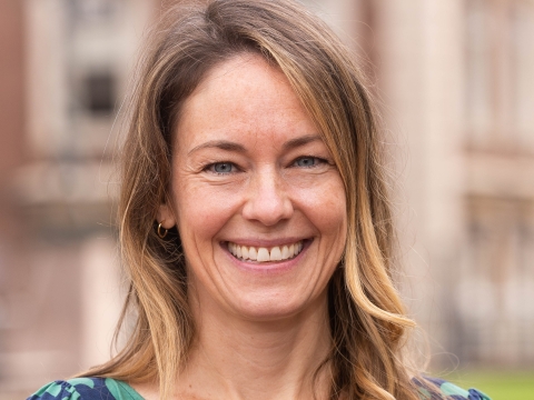 this is a headshot of Julie Sculli