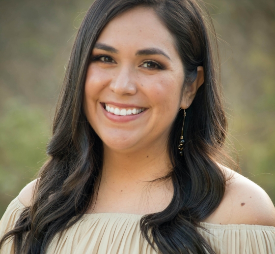 Headshot of Isela Bañuelos ’20