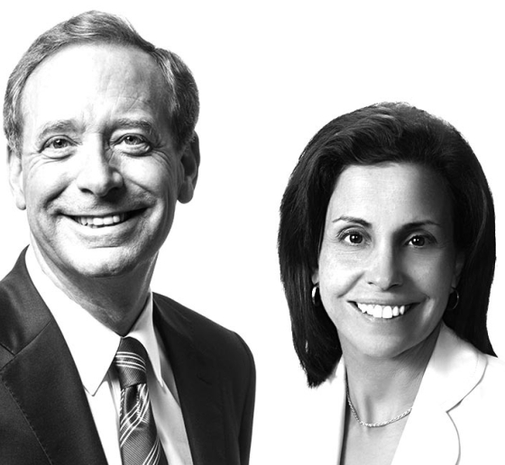 Black and white photo of Brad Smith ’84 and Kathy Surace-Smith ’84