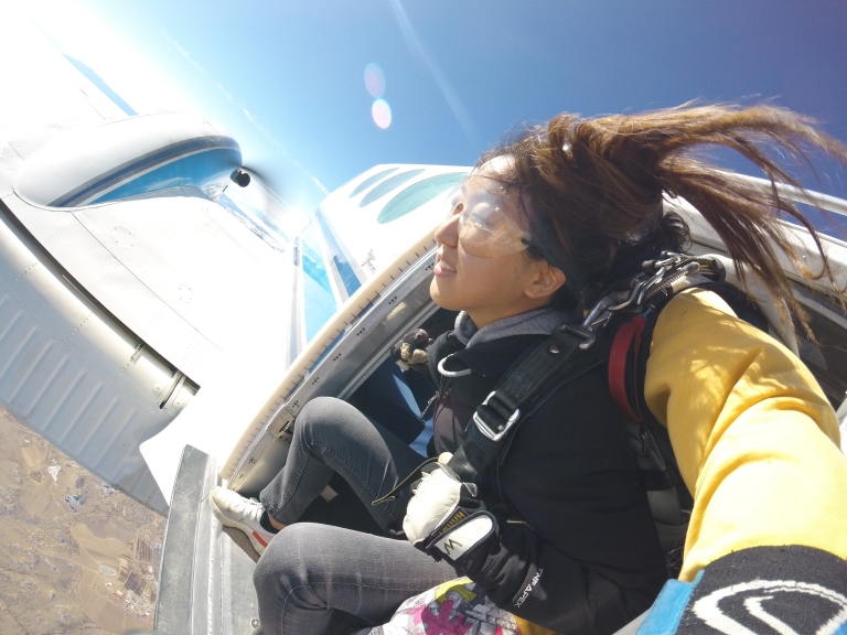 Jenny Park ’21 jumping out of a plane
