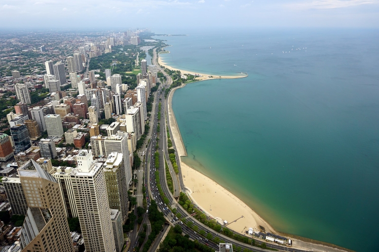 Beaches and highway along Lake Michigan in Chicago