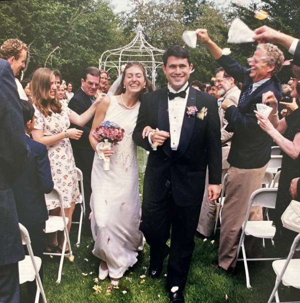 Jen and Jared Levin walking down aisle at their wedding