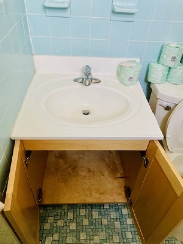 Image of a bathroom in Watt Hall