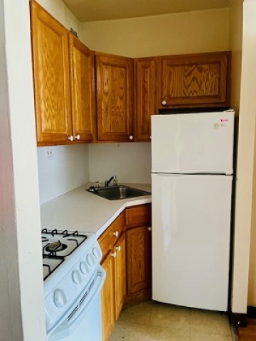 Image of a small kitchen in Watt Hall